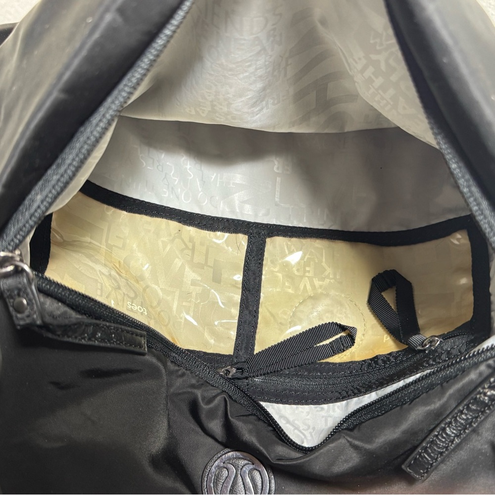 Lululemon Arabesque Bag Black - Picture 7 of 12